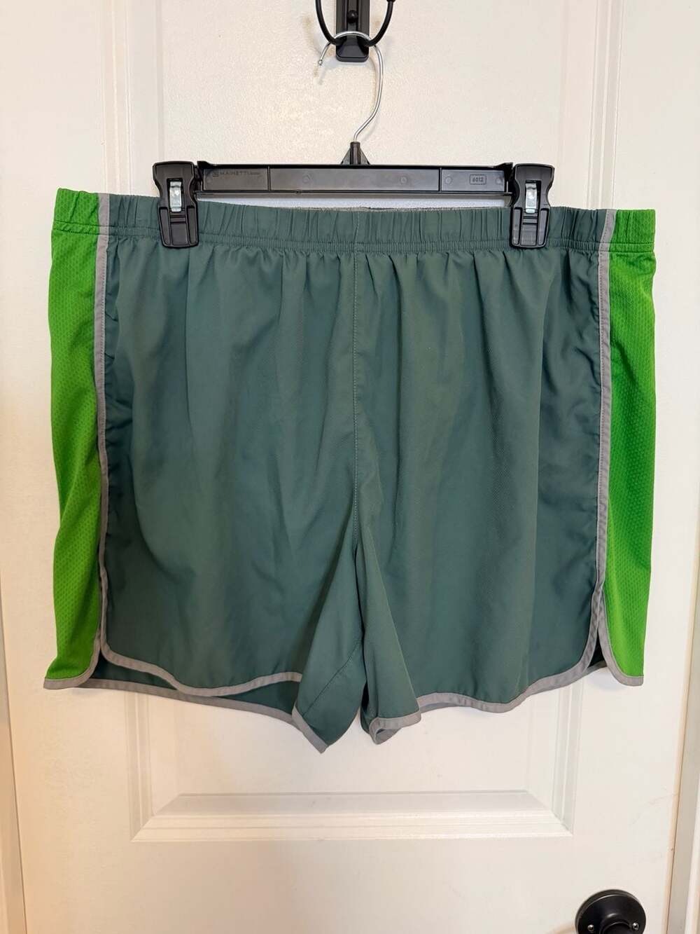 Patagonia Strider Running Shorts Size XL Green